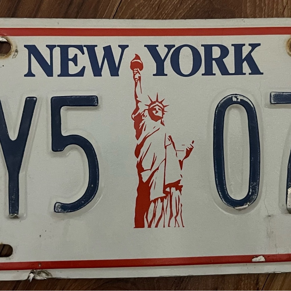 New York License Plate with Statue of Liberty